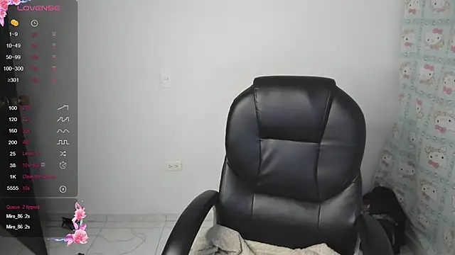 Doll_Channelx Adlı Modelin Canlı XXX Sohbeti