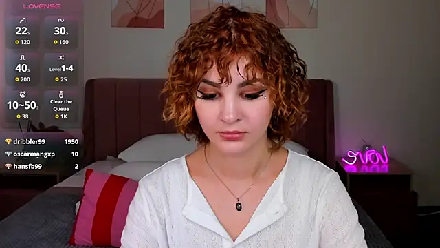 Kira__Fluffy's Live XXX Chat