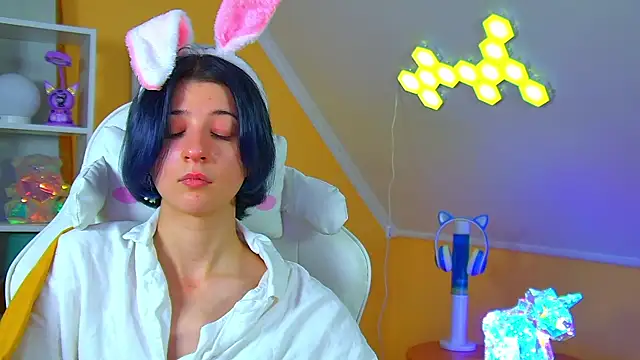 AnneAvelin XXX чат на живо
