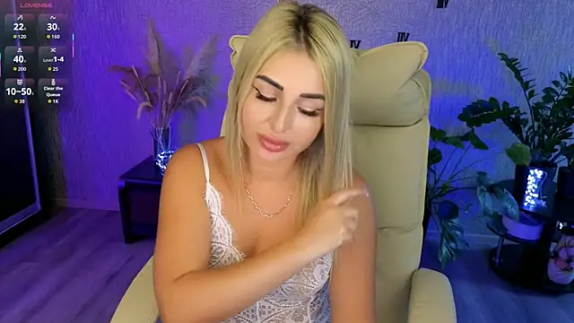 NikkiiStill Live XXX-chat