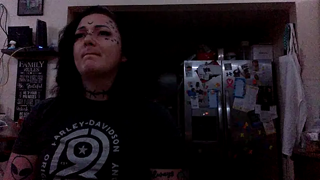 CurvyTrans2002 Live XXX-chat