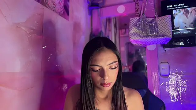 Онлайн чат XXX Skye_Moore