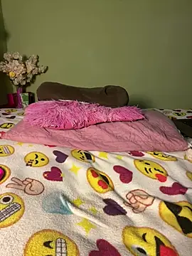 Chat +18 de Shalimar1_ ao vivo