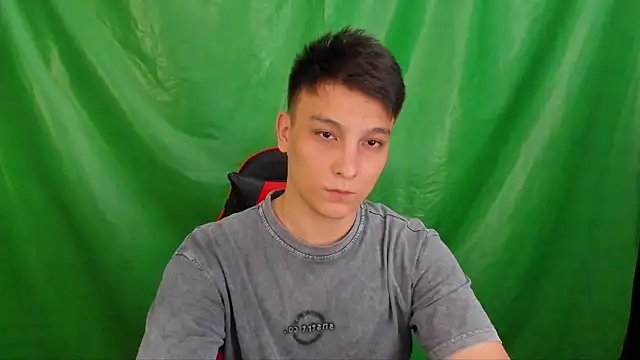 Justin_time111 Adlı Modelin Canlı XXX Sohbeti