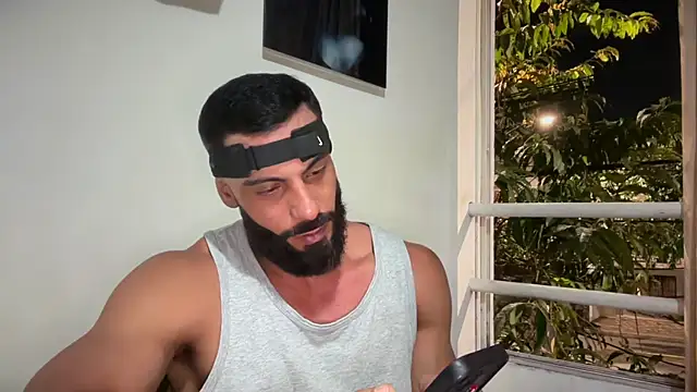 romeolovedark Adlı Modelin Canlı XXX Sohbeti