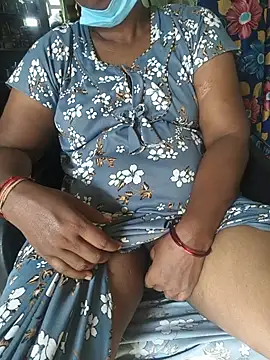 Tamilselviroja-'s Live XXX Chat