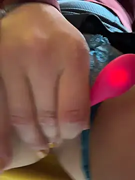 MiraReach's Live XXX Chat