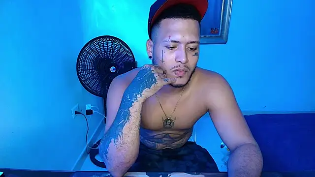 Chatroom XXX en direct de crow_black00