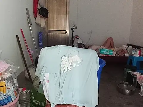 RebelAura 现场XXX聊天
