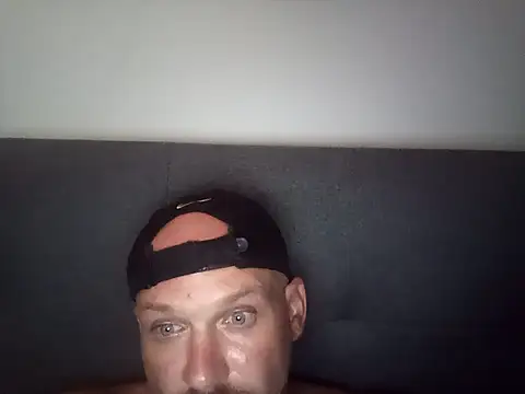 Brittmikerideanfuck Шоу с уебкамера