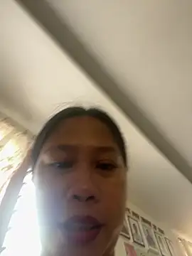 Pilipinalyn23's Live XXX Chat