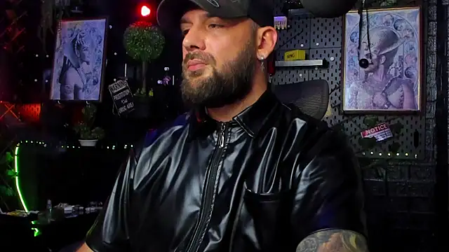 Czat XXX na żywo – LexHardy