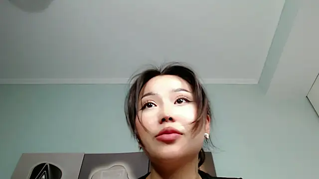 Chat +18 de ichiben ao vivo