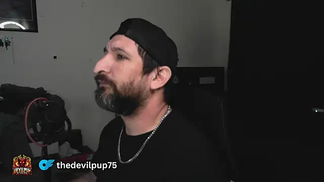 Онлайн чат XXX DevilPup75_