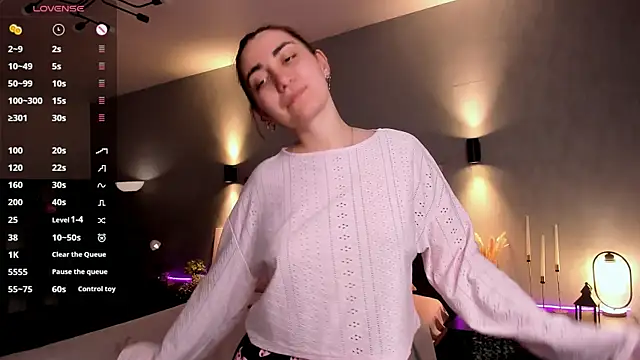 hannacheekss_ Adlı Modelin Canlı XXX Sohbeti