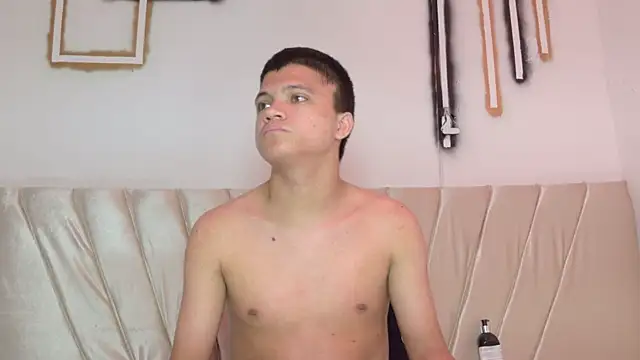 Онлайн чат XXX aly_n_sebas