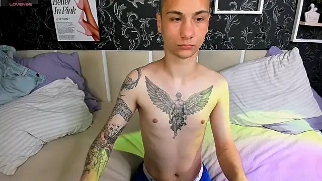 Mel_Fizz élő XXX-chatje