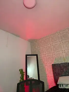 הופעת וובקאם של kem_hott