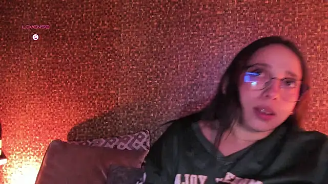 Czat XXX na żywo – Apartment28