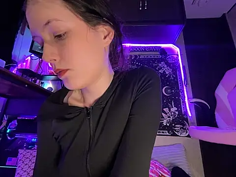 LilacteaseのライブXXXチャット