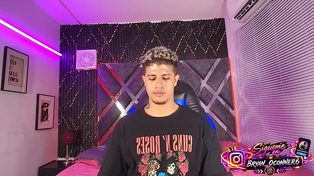 dominic_connor Chat XXX in diretta
