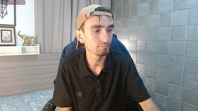 MykeCastle Chat XXX live