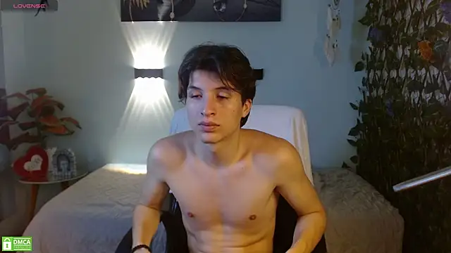Živý XXX chat Marcoviolet