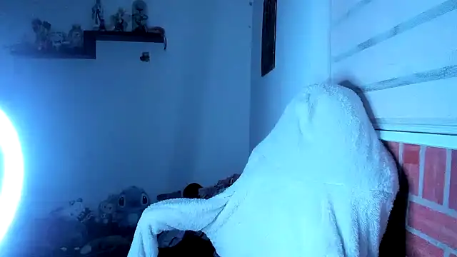 Shaddycute_ – Naživo XXX chat