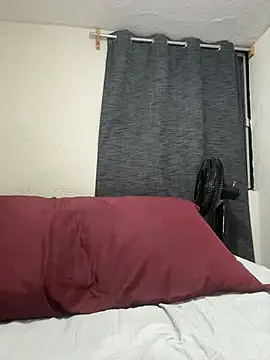 laqueq's Live XXX Chat