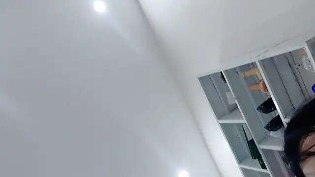 Sunflower-2k Live XXX Chat