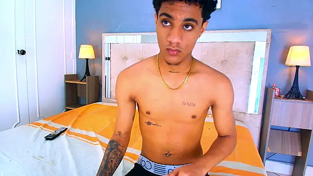 _Thiago12 élő XXX-chatje