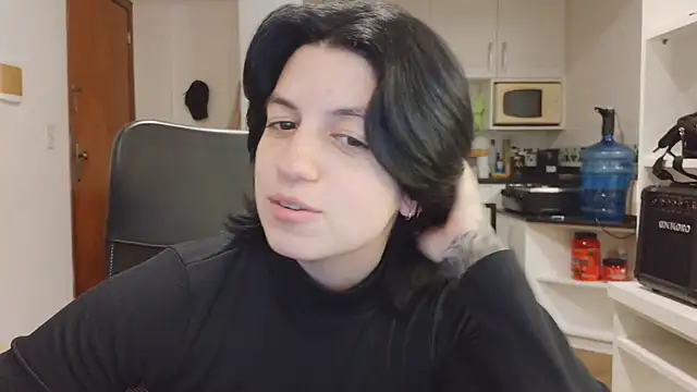 Chat +18 de kyslrana ao vivo