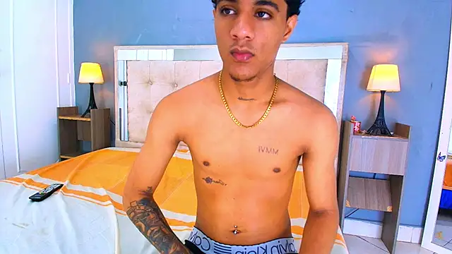 Chat +18 de _Thiago12 ao vivo