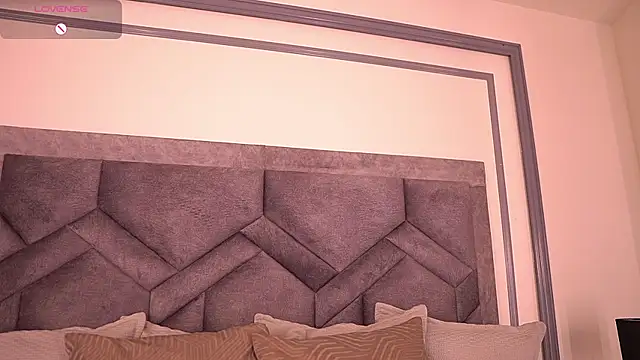 دردشة MiaKay1 الجنسية المباشرة