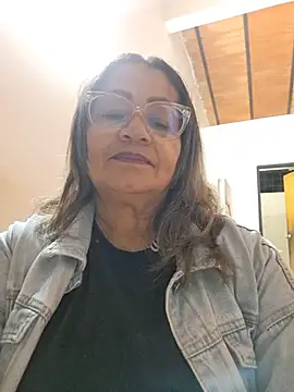 Chat +18 de Vickyfox_ ao vivo