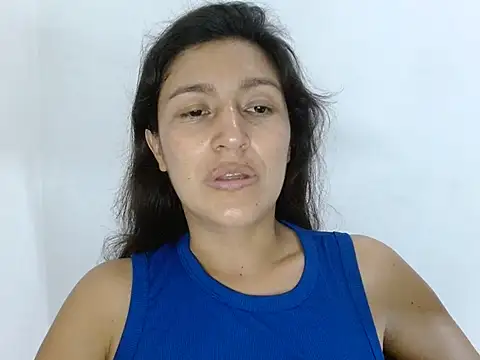 SarahFriendly – Naživo XXX chat