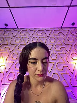MelanyyJhonson15 – Naživo XXX chat