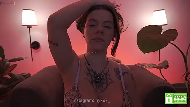 nyx_97 Adlı Modelin Canlı XXX Sohbeti