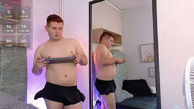 XXX chat uživo modela AdrianLust