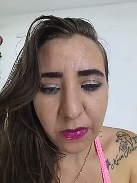 isabella_lovem: απευθείας συνομιλία ΧΧΧ