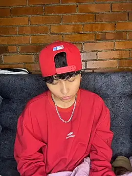 ian_mathias_'s Live XXX Chat