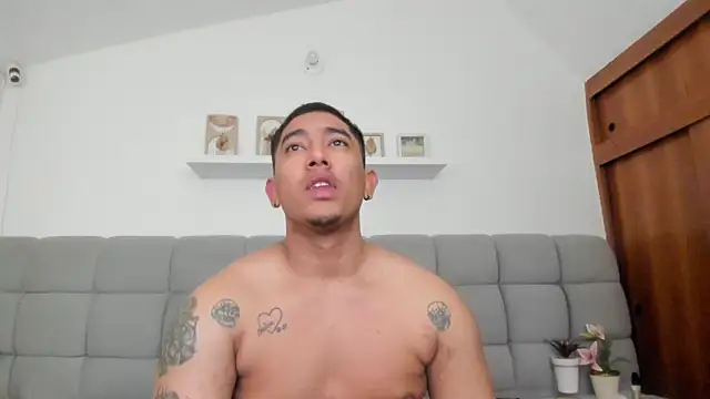 erotic_sins – Naživo XXX chat