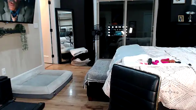 raea_quinn – Naživo XXX chat