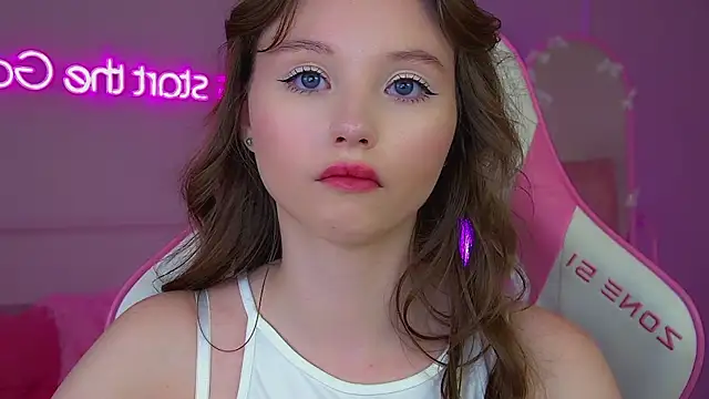 KeiraAsti – Naživo XXX chat