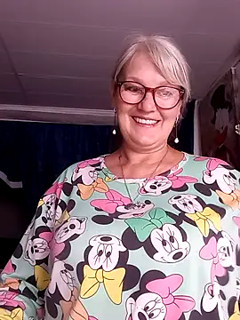 irinamaux – Naživo XXX chat