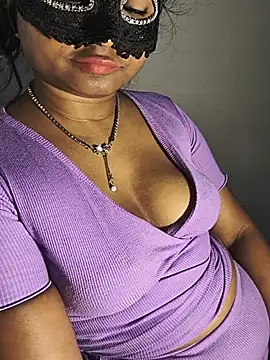 DIRTYSECRET_QUEEN_07's Live XXX Chat