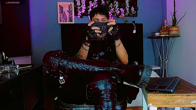 HannibalLester Live XXX Chat