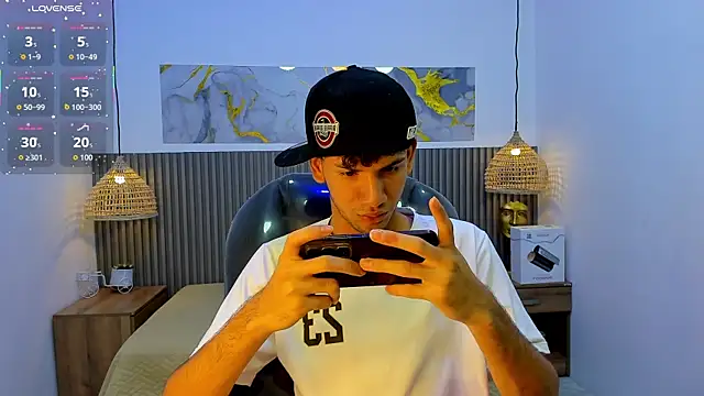 Chatroom XXX en direct de JDWhite18