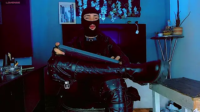 HannibalLester Live XXX-chat