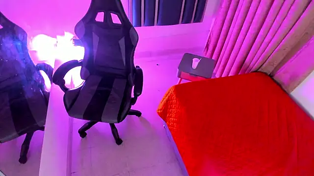Czat XXX na żywo – Damiam_23